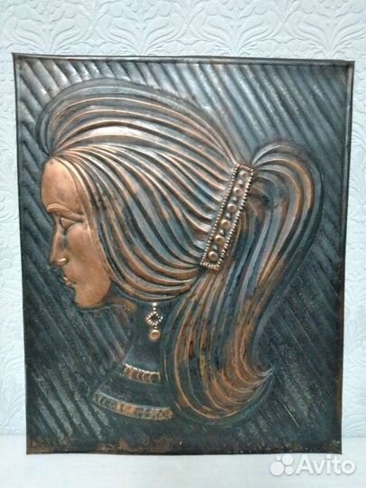 Панно чеканка