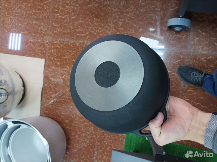 Кастрюля чугунная 3 литра