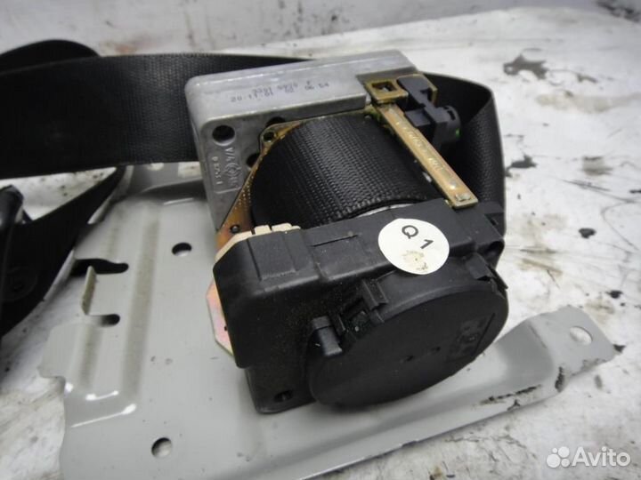 Ремень безопасности с пиропатроном Mercedes W203 C-Class