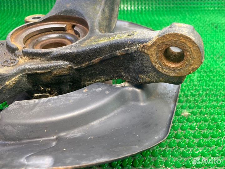 Кулак поворотный передний правый Mazda 3 BL Z6VE