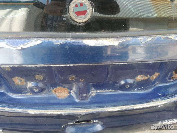 Крышка багажника Рено Сценик 1