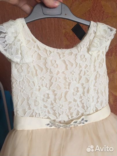 Платье праздничное 128