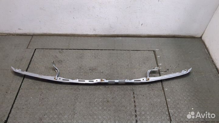 Усилитель бампера Lexus LX, 2000