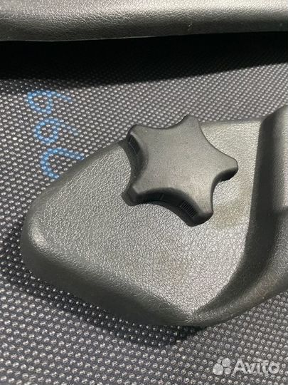 Пластик сиденья передний Mercedes-Benz C-Class