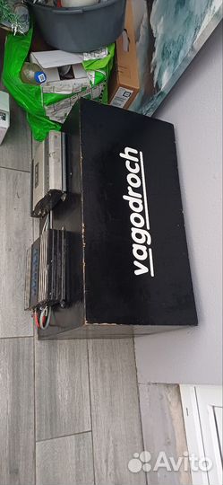 Продать subwoofer с 2мя усилителями