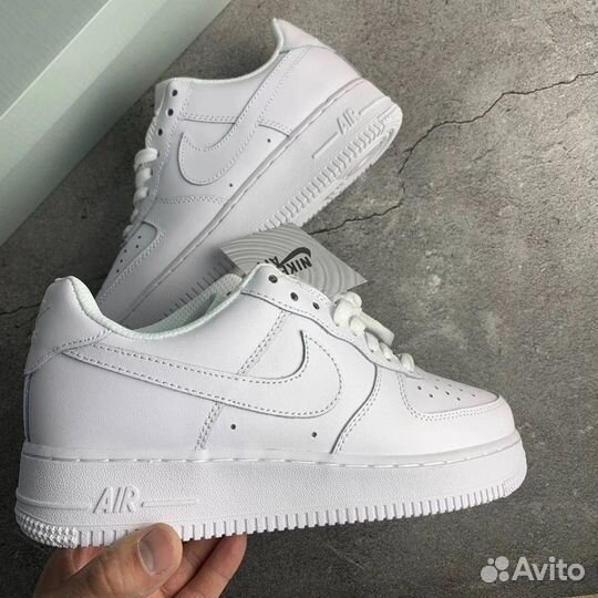 Nike Air Force 1 Low '07 White