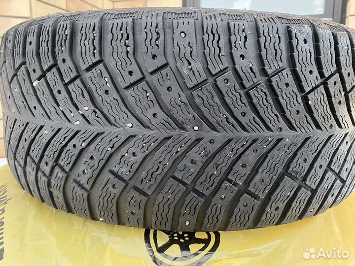 Michelin X-Ice North 4 245/45 R18