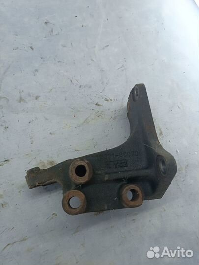 Кронштейн опоры двигателя Lexus RX 300