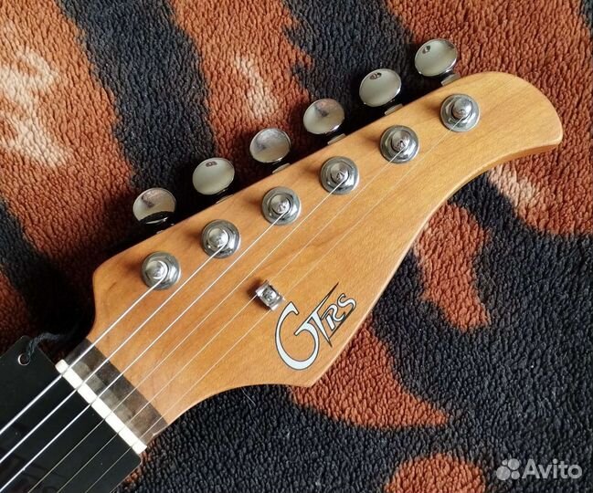 Гитара Mooer gtrs S800