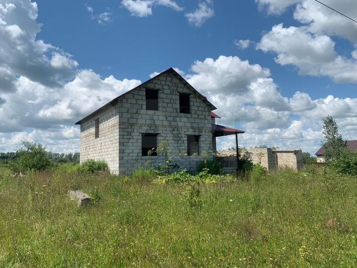 Дом 200 м² на участке 10 сот.