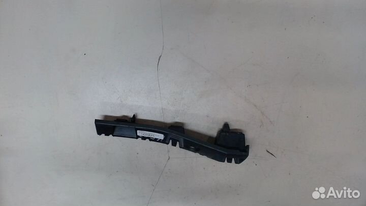 Кронштейн бампера Ford Mustang 2017, 2019