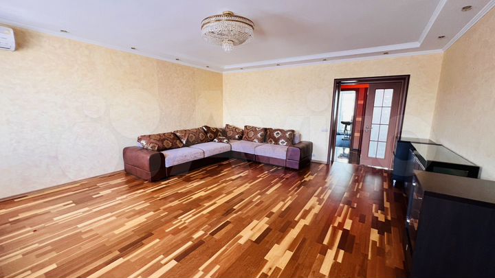 3-к. квартира, 115 м², 4/7 эт.