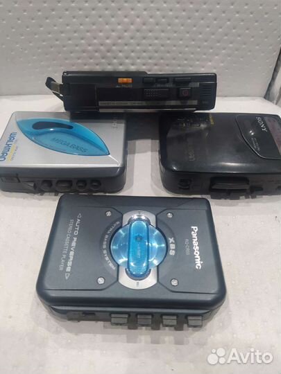 Кассетный плеер sony walkman 4шт