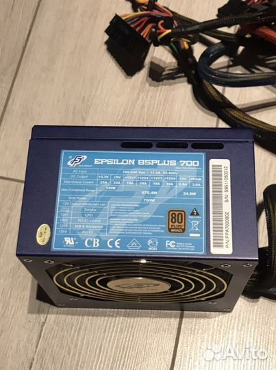 Блок питания FSP 700W