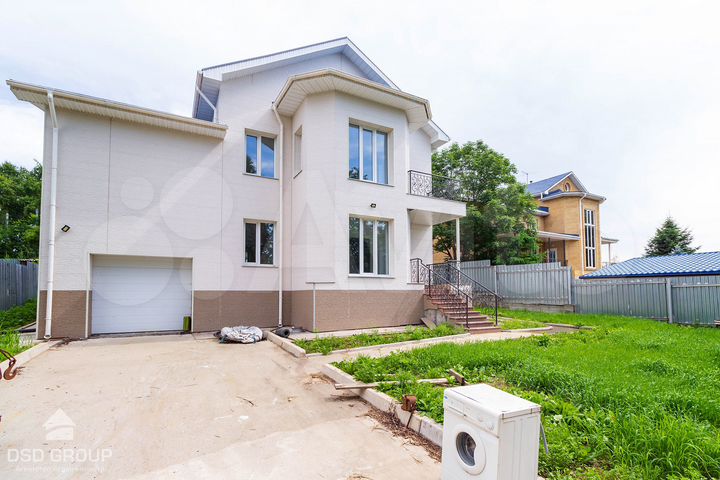 Дом 189,9 м² на участке 13 сот.