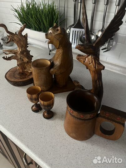 Деревянные статуэтки и фигурки