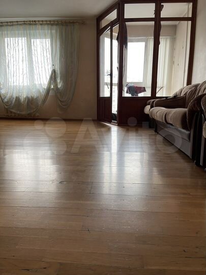 4-к. квартира, 133 м², 6/10 эт.