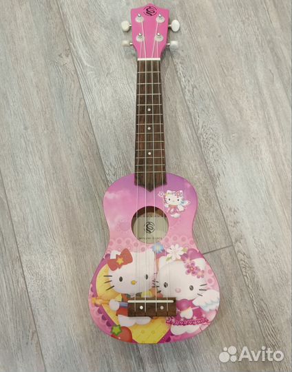 Гитара укулеле