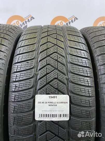 Pirelli Scorpion Winter 255/45 R20