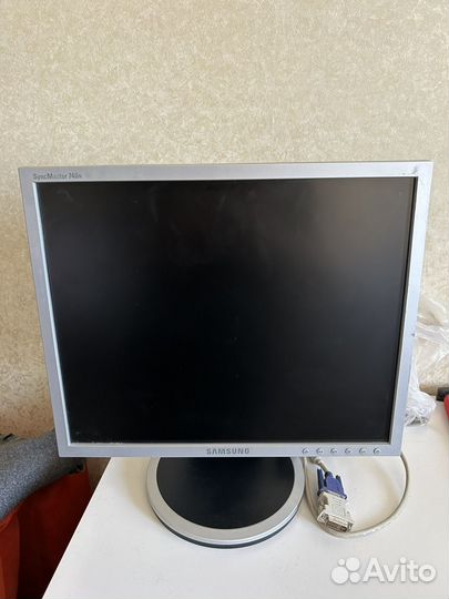 Монитор Samsung syncmaster 740n