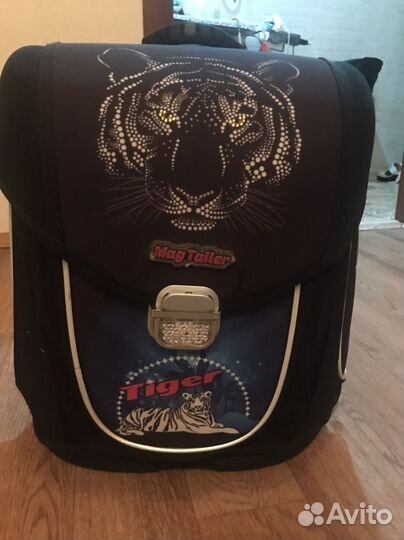 Портфель почти новый носили пару раз