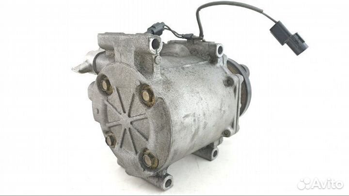 Компрессор кондиционера Mitsubishi Lancer Cedia