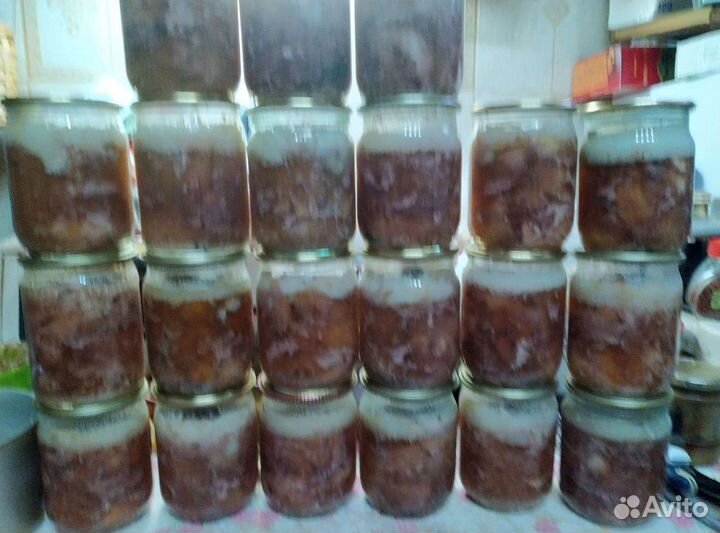 Сок,тушёнка домашняя,огурцы, грибы,варенье,чай