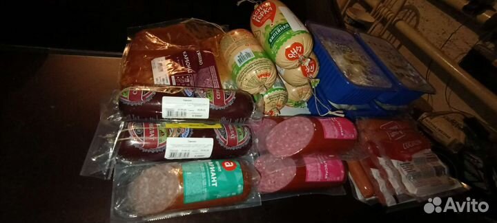 Корм животным хлеб мясные изделия курица