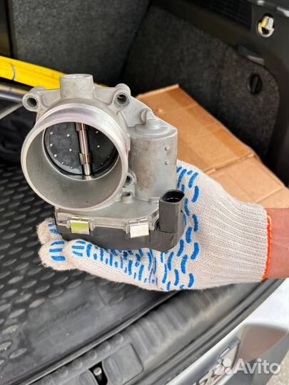 Дроссельная заслонка Volkswagen Tiguan