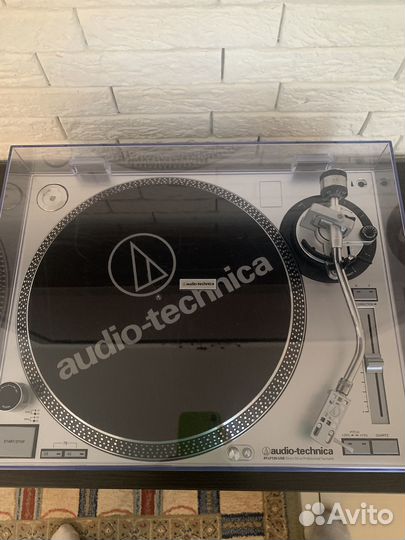Виниловый проигрыватель audio technica