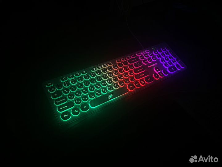 Игровая клавиатура с подсветкой