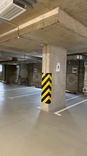 Машиноместо, 13 м²