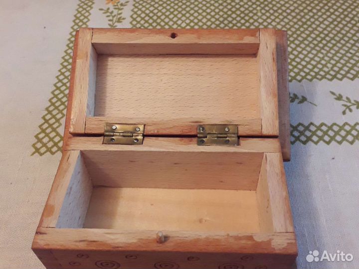 Шкатулка деревянная
