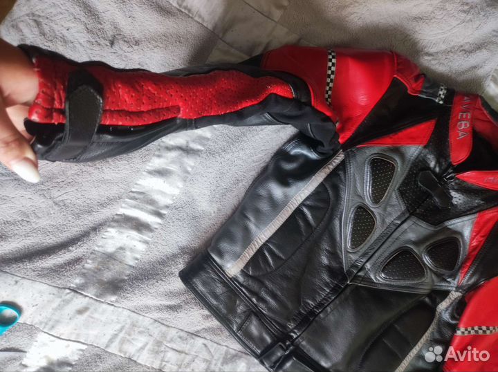 Мотокуртка