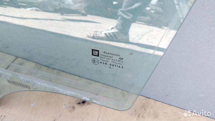 Стекло задней левой двери на Опель Астра Н Седан