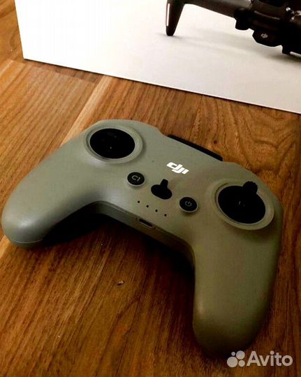 Квадрокоптер DJI FPV combo