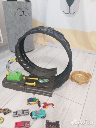 Hot wheels трек мёртвая петля