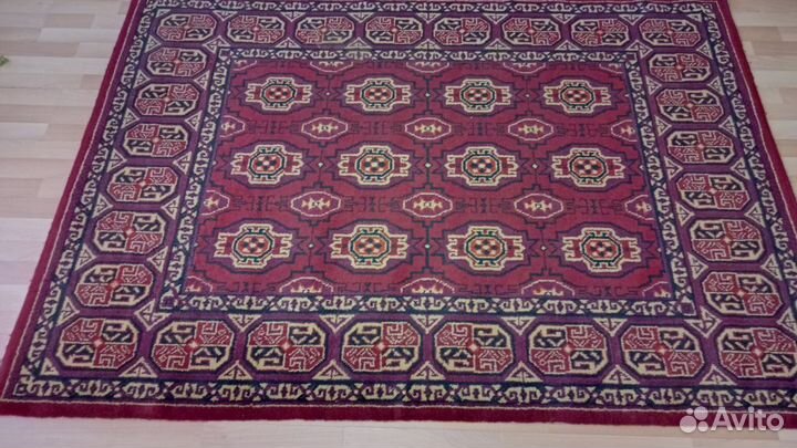 Ковер шерстяной