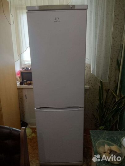 Холодильник бу