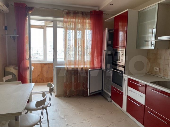 3-к. квартира, 106 м², 7/14 эт.