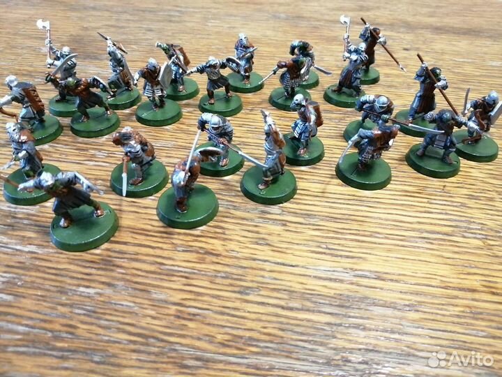 Миниатюры Властелин колец Games Workshop много