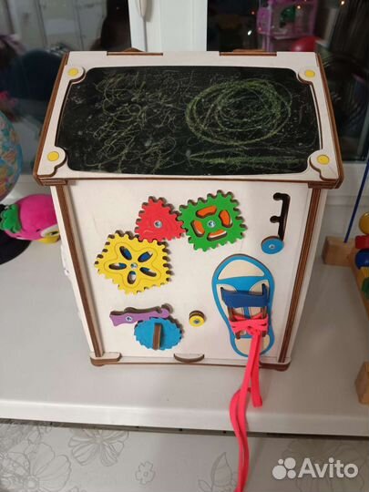 Детские развивающие игрушки