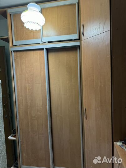 Угловой шкаф