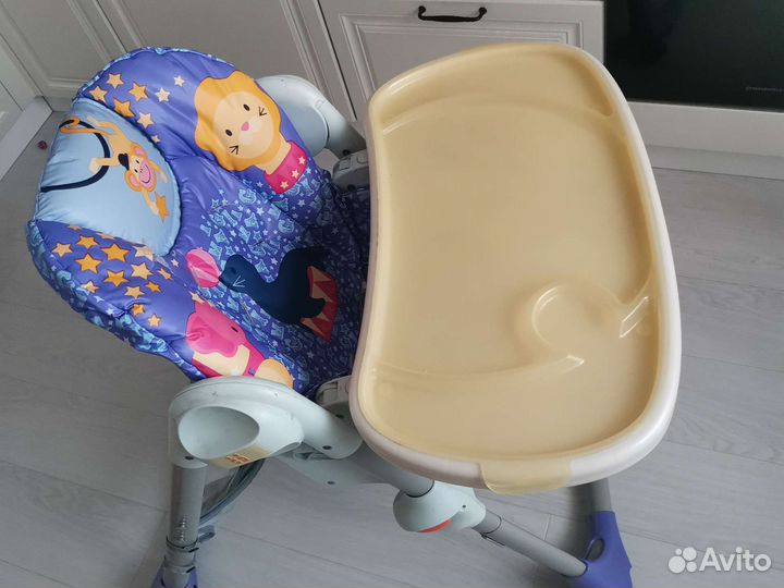 Детский стульчик для кормления chicco