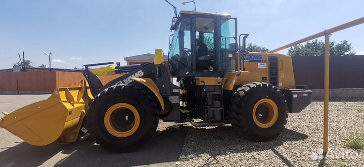 Фронтальный погрузчик XCMG ZL50RU, 2023