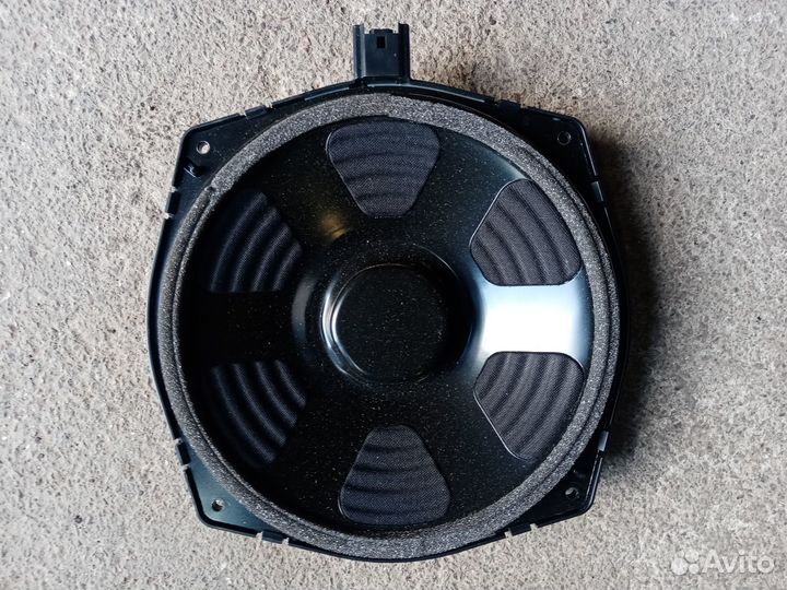 Динамик в двери на Рейнж Ровер IV 2016r