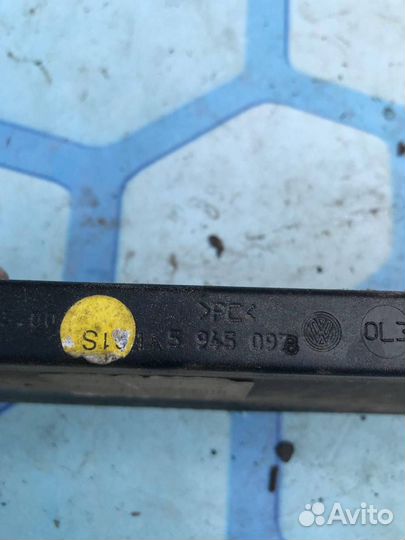 Фонарь задний (стоп сигнал ) 1K5945097B