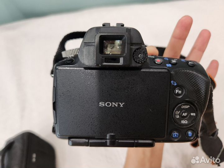 Зеркальный фотоаппарат Sony SLT-A55V