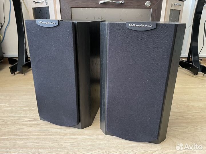 Полочная акустика Wharfedale Vardus VR-100