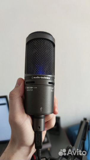 Микрофон Audio-Technica AT2020USB+